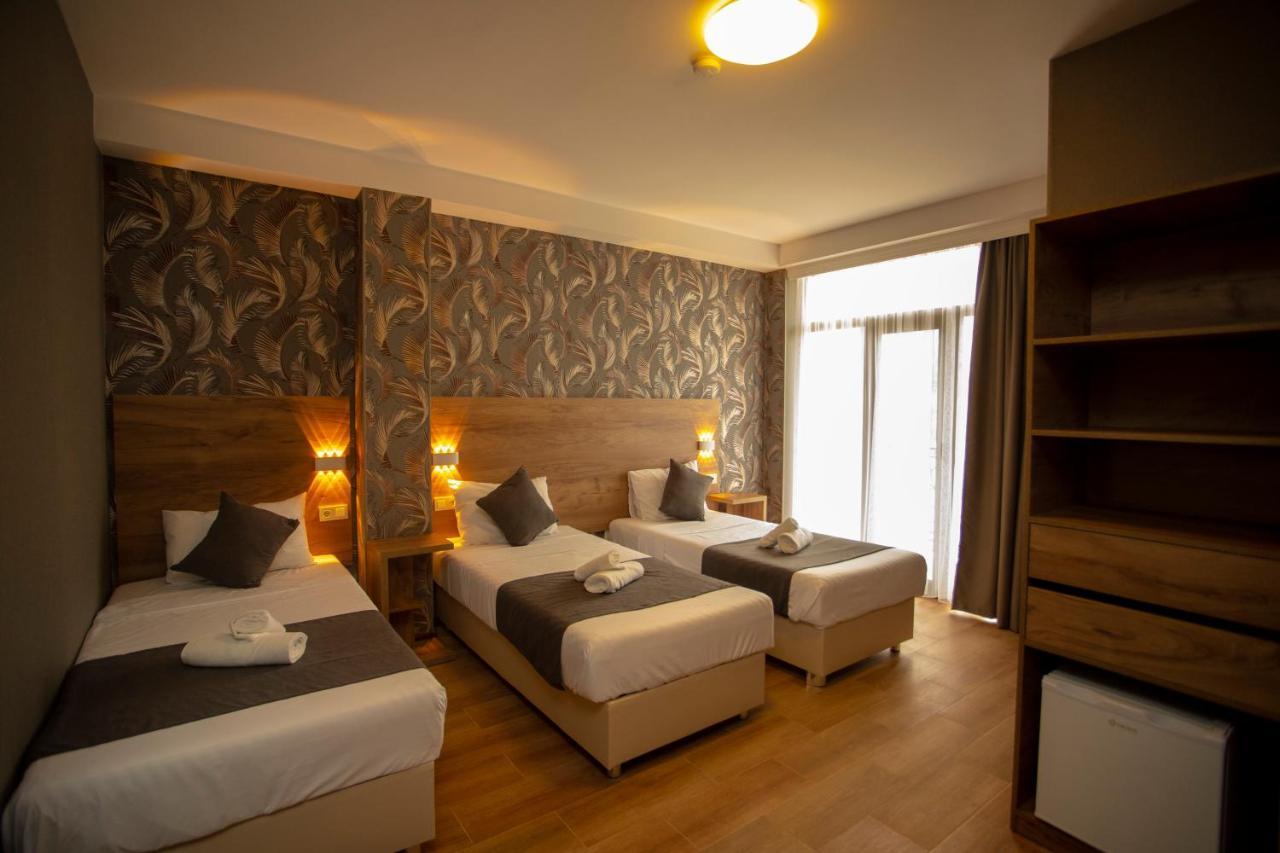 Pollux Batumi Exterior foto