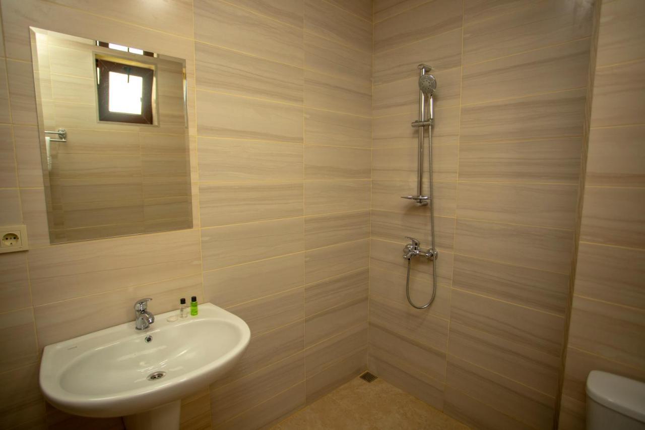 Pollux Batumi Exterior foto