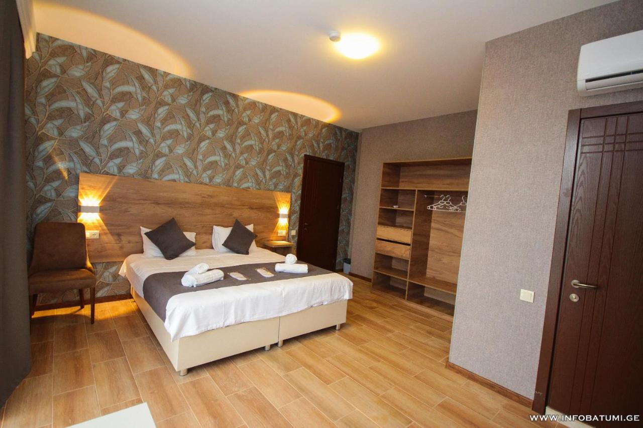 Pollux Batumi Exterior foto